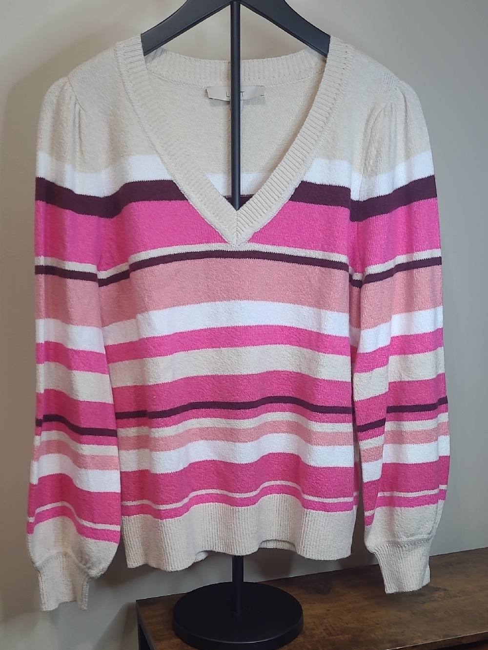 LOFT Cream, Pink, Burgundy & White Striped V-Neck Sweater size Large